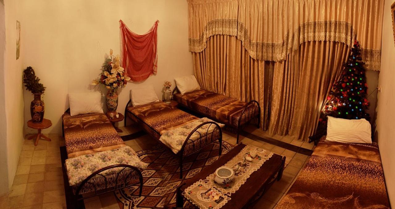 Friends Hostel.Area B Hebron Esterno foto